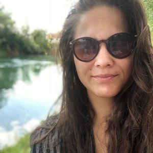 Meet your Posher, Sabina